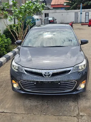 Toyota Avalon Limited 4dr Sedan (3.5L 6cyl 6A) 2014 Black