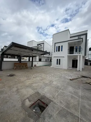 4bdrm Duplex in Kolapo Ishola Estate for sale