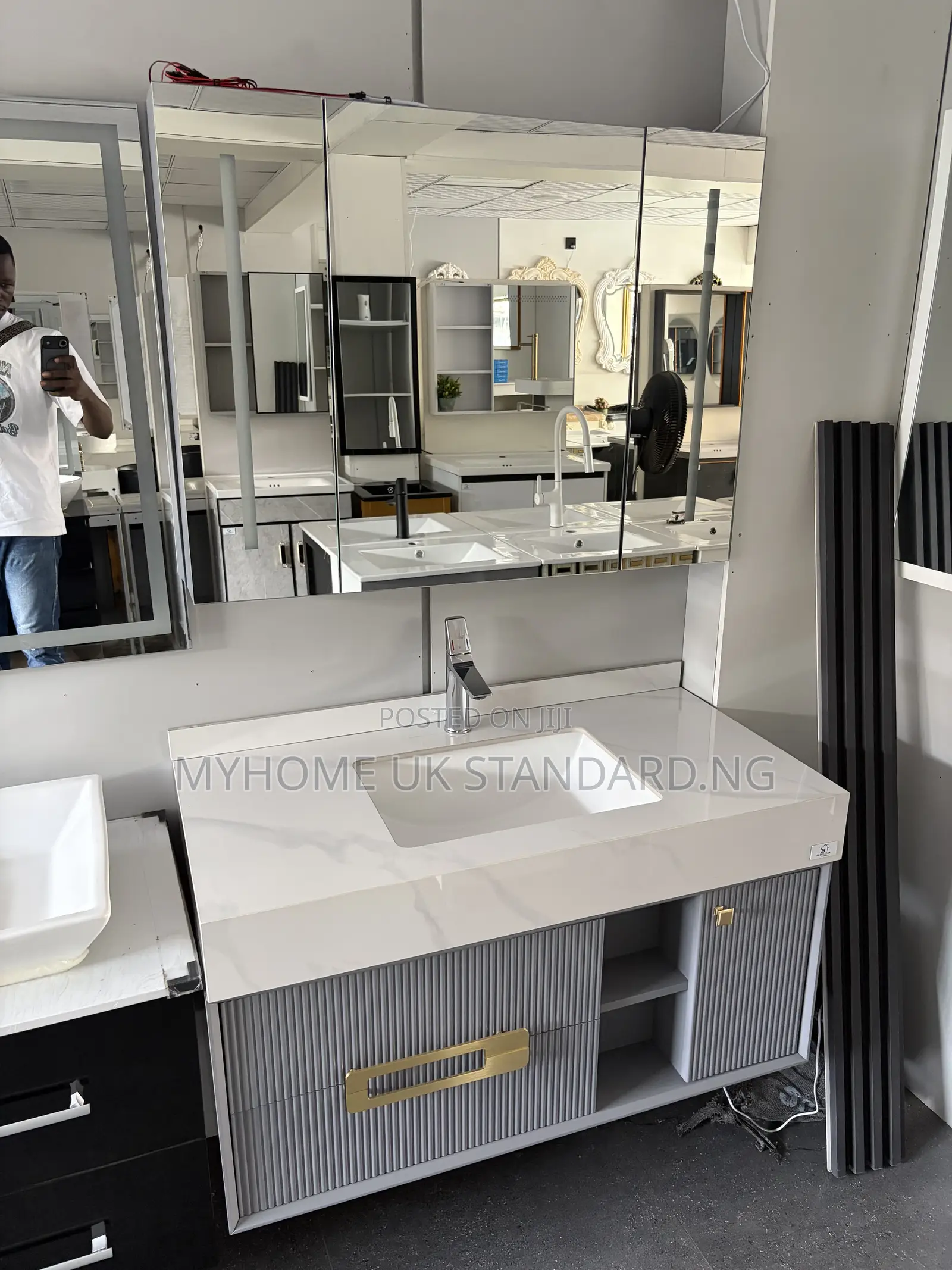 Luxury Vanity Cabinet Set