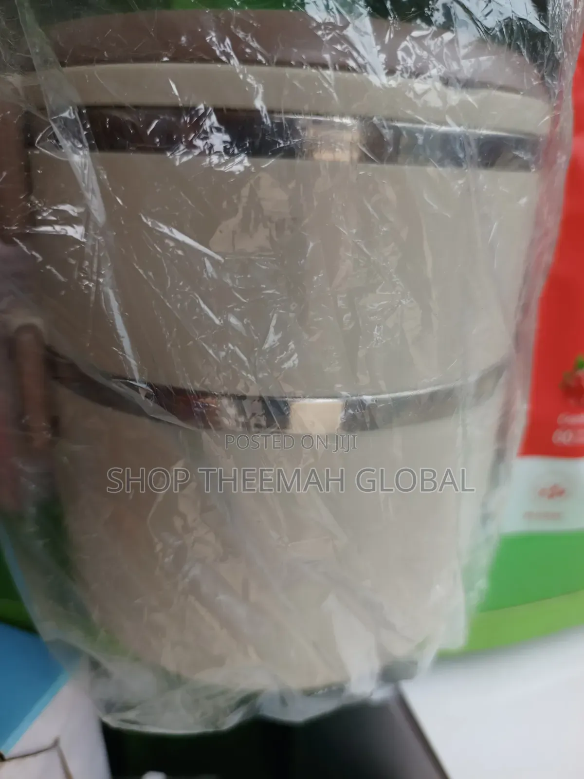 Multilayered Fancy Food Flask