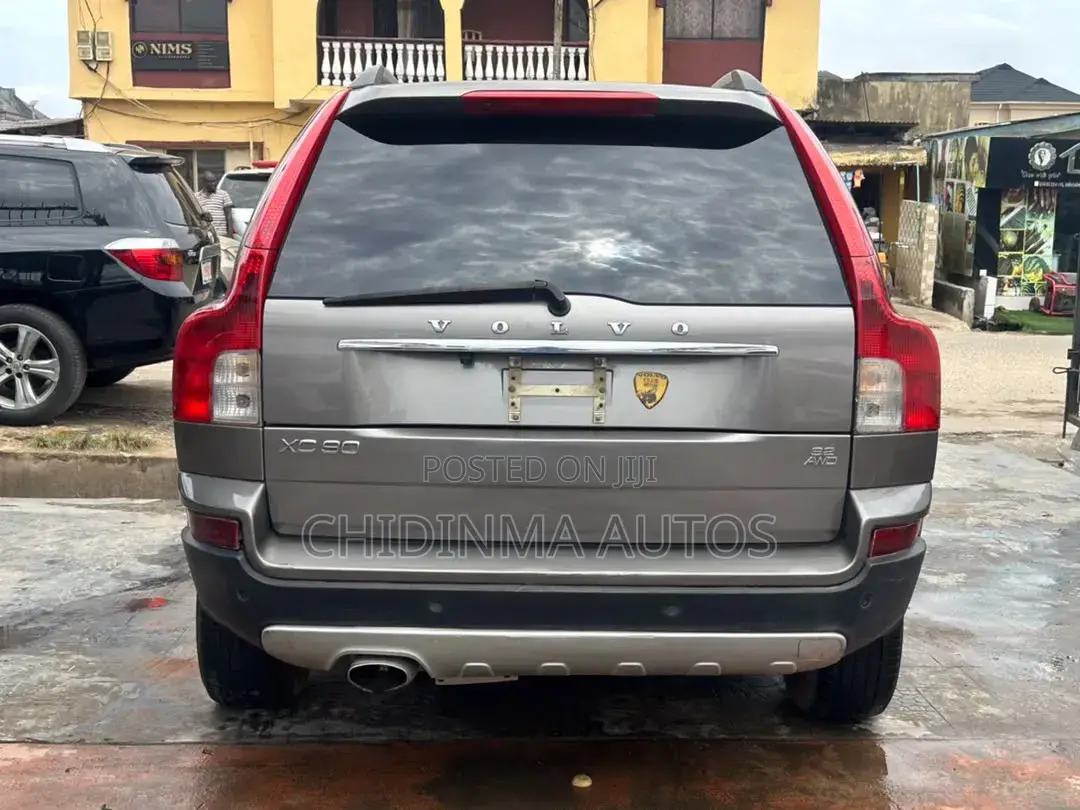 Volvo XC90 2010 Brown