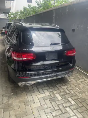 Mercedes-Benz GLC-Class 2017 Black