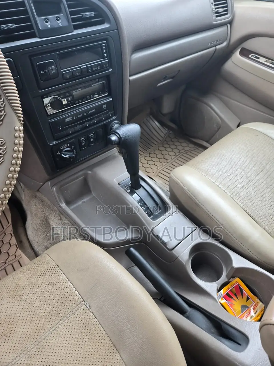 Nissan Pathfinder 2002 Silver