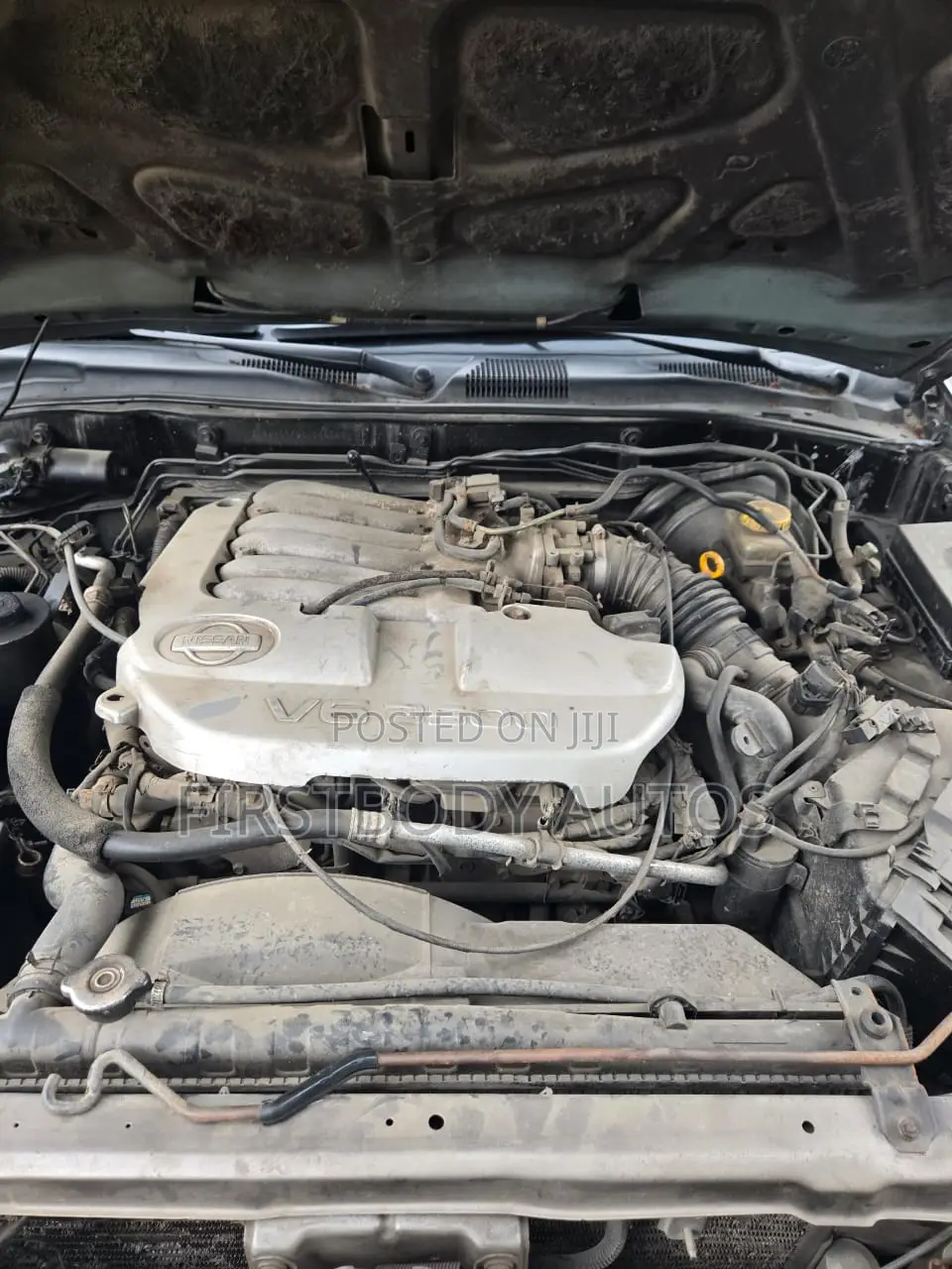 Nissan Pathfinder 2002 Silver