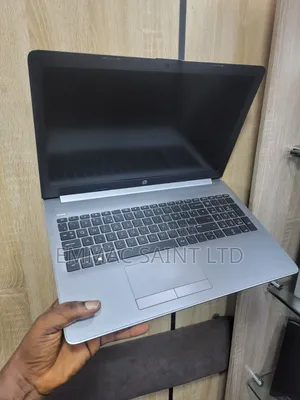 Laptop HP 250 G7 8GB AMD Ryzen 3 SSD 256GB