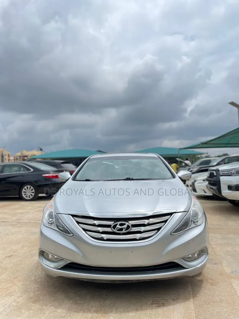 Hyundai Sonata 2012 Silver