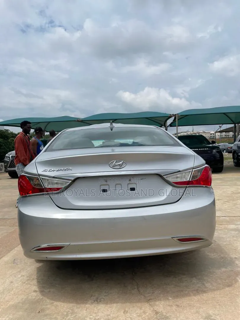 Hyundai Sonata 2012 Silver