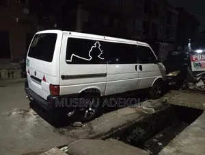 Volkswagen Transporter 2019 White