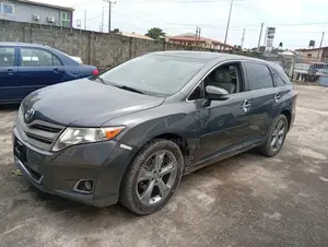 Toyota Venza LE 4dr Wagon AWD (3.5L 6cyl 6A) 2014 Gray