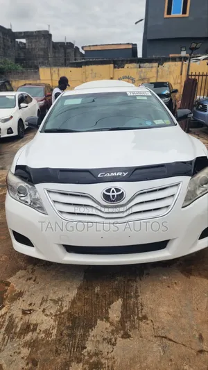 Toyota Camry 2010 White