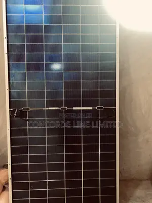 Jinko 590W Bifacial Solar Panel