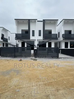 4bdrm Duplex in Ikota for sale