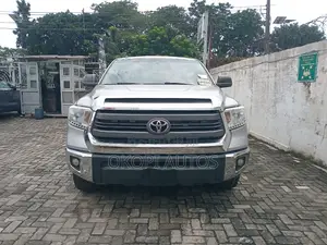 Toyota Tundra 2014 Silver