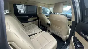 Toyota Highlander Limited 4dr SUV AWD (3.5L 6cyl 6A) 2014 Green