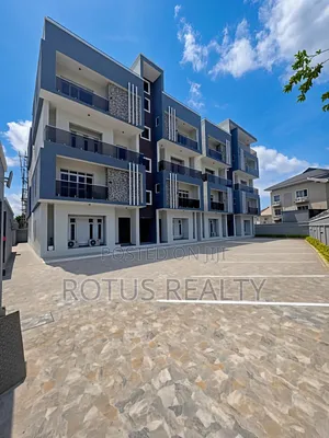 2bdrm Maisonette in Lekki Phase 1 for sale
