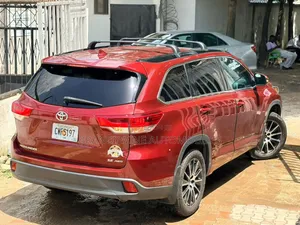 Toyota Highlander 2017 Burgundy