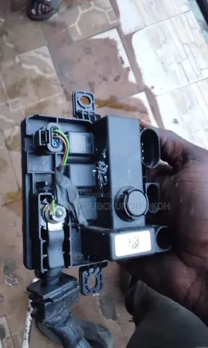 BMW DME Fuse Box
