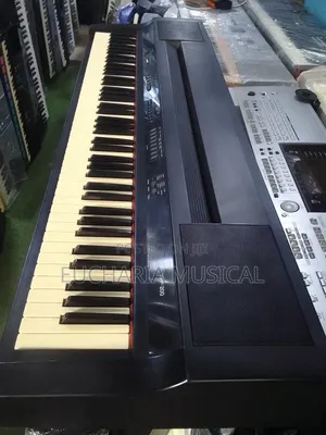 Yamaha YPP-200 Digital Keyboard