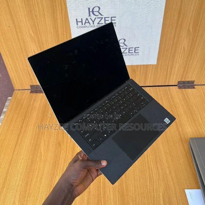 Laptop Dell XPS 15 9500 32GB Intel Core i9 SSD 512GB