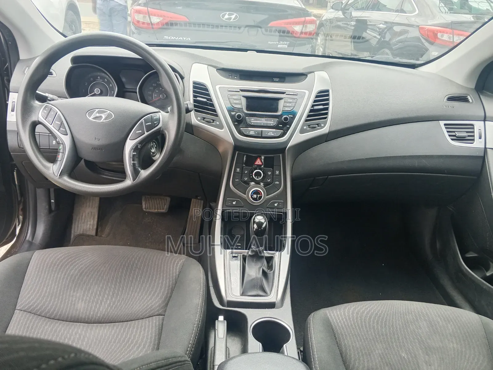 Hyundai Elantra 2016 Brown