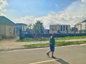 A Plot of Land at Wuye