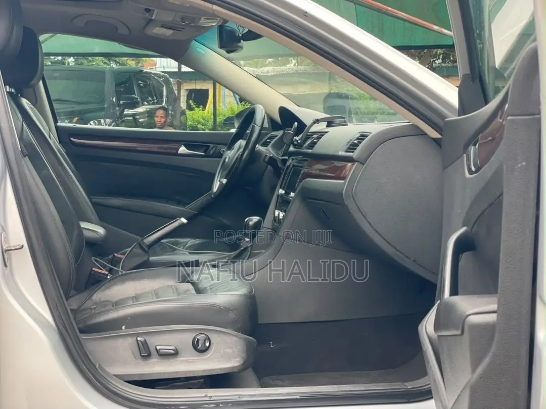 Volkswagen Jetta 2012 Silver
