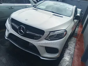 Mercedes-Benz GLE-Class 2017 White