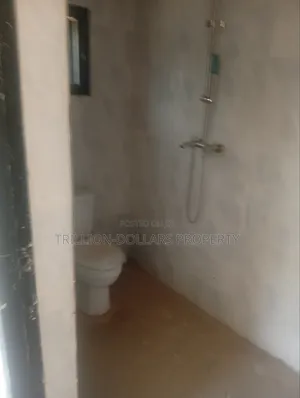2bdrm Block of Flats in Nyanya Vio, Fct for rent