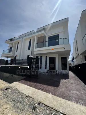 4bdrm Duplex in Off Lekki-Epe Expressway for sale