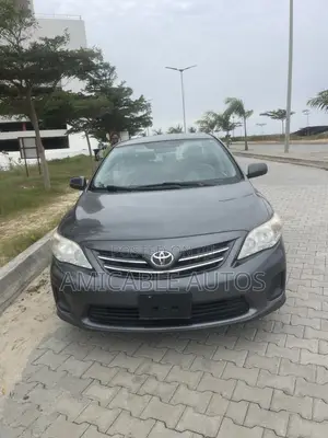 Toyota Corolla S 5-Speed 2013 Gray