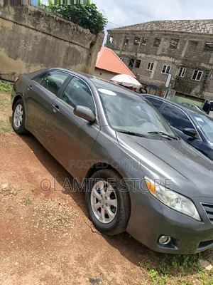 Toyota Camry 2010 Gray