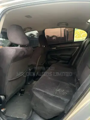 Honda Accord 2011 Silver