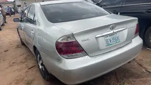 Toyota Camry 2004 Gray