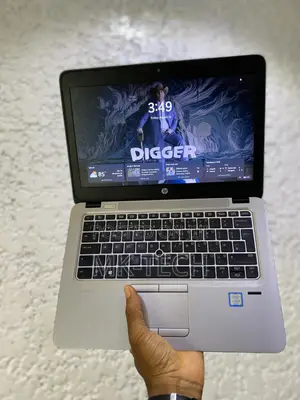 Laptop HP EliteBook 820 G4 8GB Intel Core i5 SSD 256GB