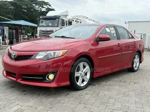 Toyota Camry 2014 Red