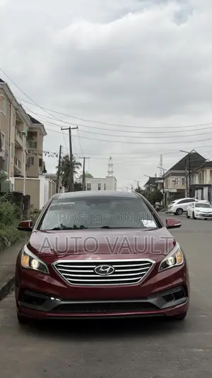 Hyundai Sonata Limited Sedan FWD (2.4L 4cyl 6A) 2016 Red
