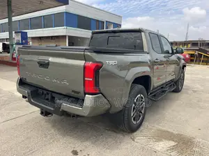 Toyota Tacoma 2024 Green