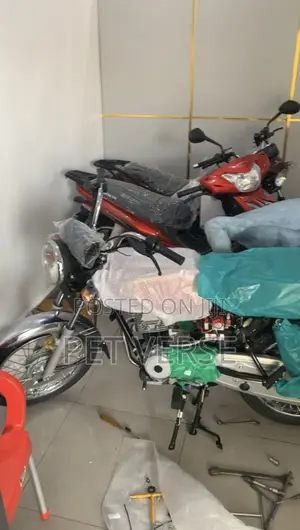 New Bajaj Boxer 2000 Red