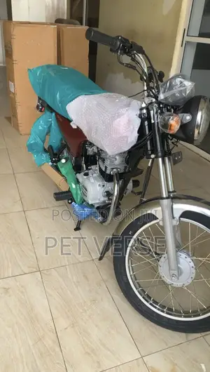 New Bajaj Boxer 2000 Red