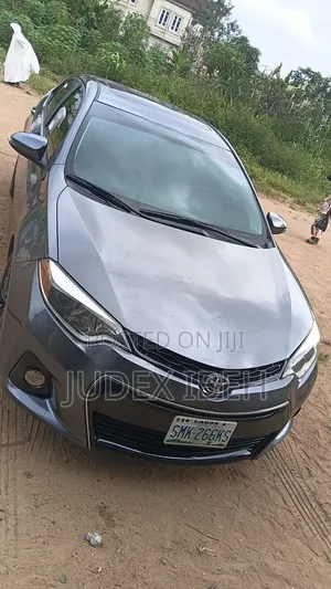 Toyota Camry 2020 Gray