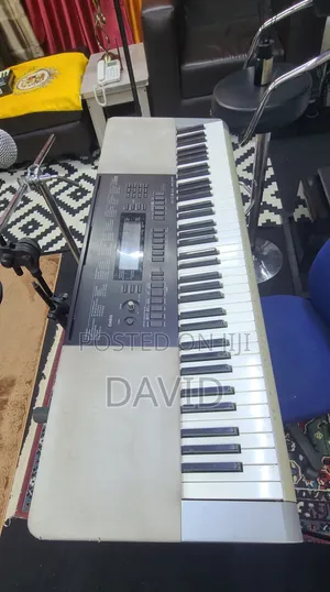 Casio 72 Keys Keyboard