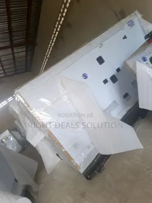 350kVA Perkins Enclosed Soundproof Diesel Generator