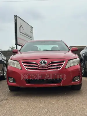 Toyota Camry LE 4dr Sedan (2.5L 4cyl 6AM) 2010 Red