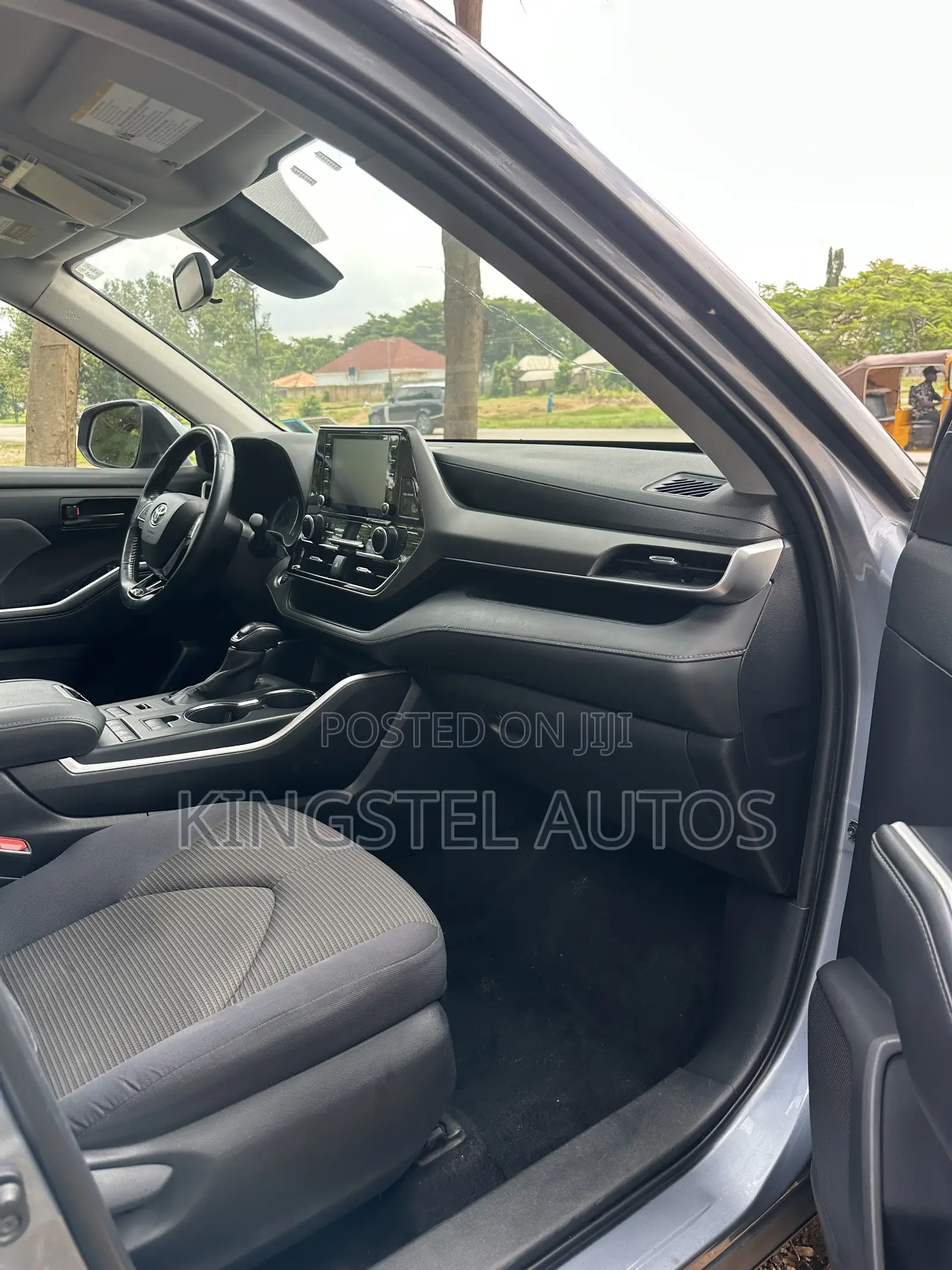 Toyota Highlander LE AWD 2020 Gray