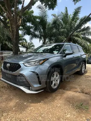 Toyota Highlander LE AWD 2020 Gray