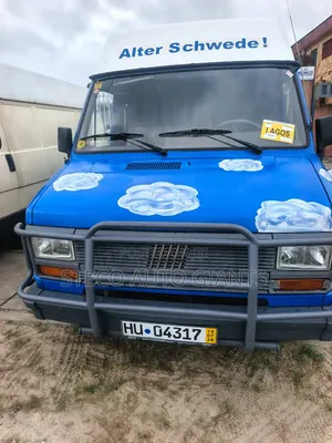 Bus 2003 Blue