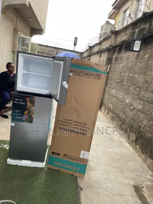 Hisense 200DR Modern Kitchen Refrigerator