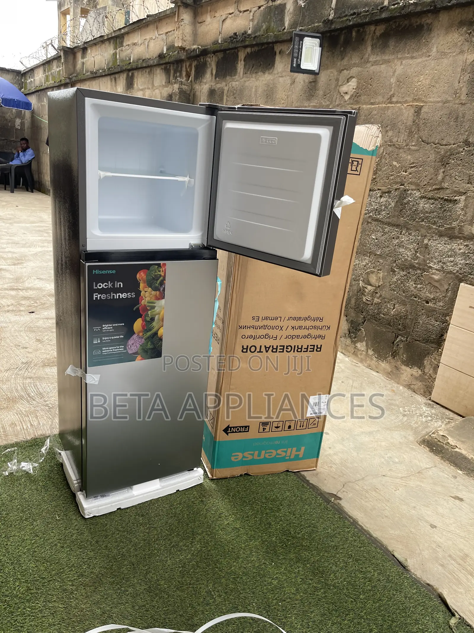Hisense 200DR Modern Kitchen Refrigerator