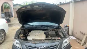 Toyota Camry XLE V6 4dr Sedan (3.0L 6cyl 5A) 2005 Gray