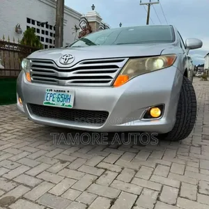Toyota Venza 2011 Silver